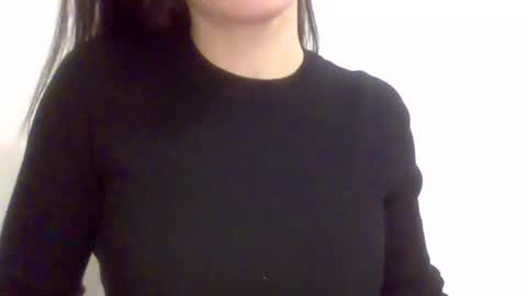 Snapshot of hotwinterxx chatting on 12/17/24, 03:49 Hotwixx online show from 12/17/24, 03:49