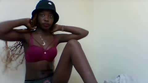 Snapshot of hotyqueen20 chatting on 07/08/26, 10:42 hotyqueen20 online show from 07/08/26, 10:42