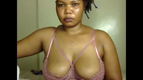 Snapshot of hotysquiter433224 chatting on 11/24/25, 10:53 hotysquiter433224 online show from 11/24/25, 10:53