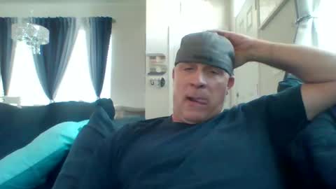 hotyummycock69 online show from 10/06/25, 02:03