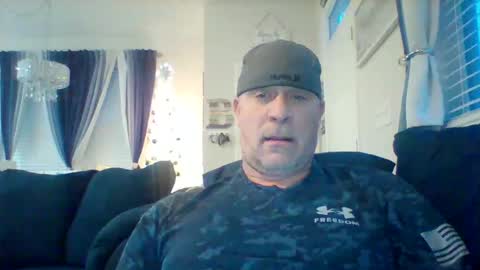 Snapshot of hotyummycock69 chatting on 12/01/25, 10:04 hotyummycock69 online show from 12/01/25, 10:04