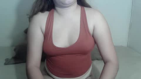 Snapshot of hotzarieyahxx chatting on 04/26/26, 08:28 Zarie online show from 04/26/26, 08:28
