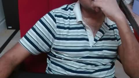 Snapshot of houseofwayne chatting on 06/10/26, 07:07 Cute Boy with Awesome Cock. online show from 06/10/26, 07:07