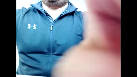 houskji8 online show from 10/04/25, 07:28