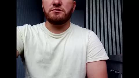 houskji8 online show from 10/12/25, 08:02