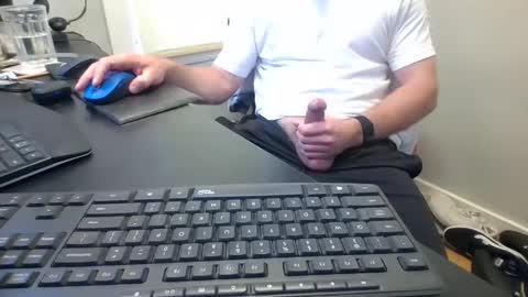 hoverday online show from 09/13/25, 01:22