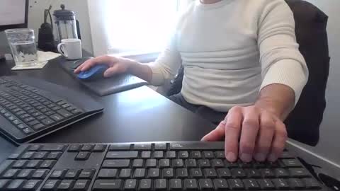 hoverday online show from 02/05/26, 05:39