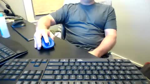 Snapshot of hoverday chatting on 07/05/26, 03:13 hoverday online show from 07/05/26, 03:13