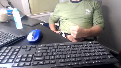 Snapshot of hoverday chatting on 07/09/26, 05:11 hoverday online show from 07/09/26, 05:11