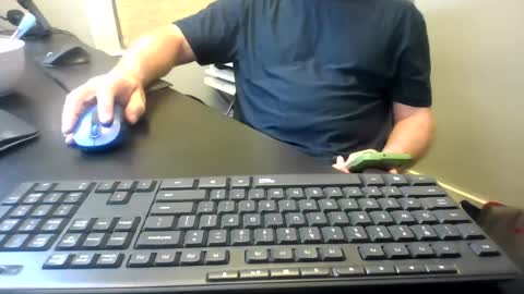 Snapshot of hoverday chatting on 07/16/26, 01:44 hoverday online show from 07/16/26, 01:44