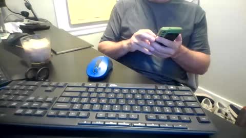 Snapshot of hoverday chatting on 07/20/26, 02:48 hoverday online show from 07/20/26, 02:48