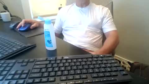 Snapshot of hoverday chatting on 07/20/26, 04:31 hoverday online show from 07/20/26, 04:31