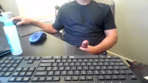 Snapshot of hoverday chatting on 07/22/26, 03:04 hoverday online show from 07/22/26, 03:04