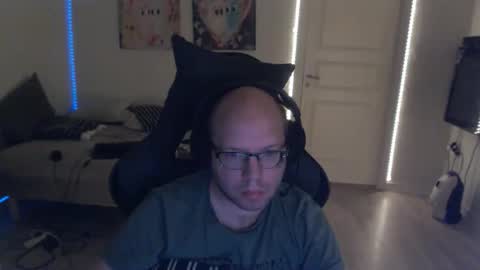 Christian online show from 11/11/25, 07:52