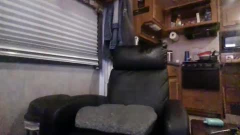 hoytme online show from 01/16/25, 05:00