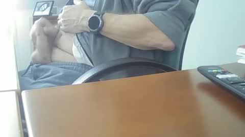 Peter online show from 12/30/24, 10:32