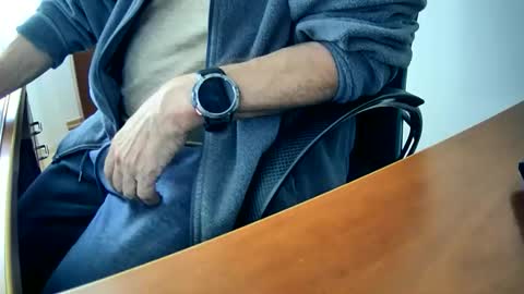 Peter online show from 09/10/25, 01:55