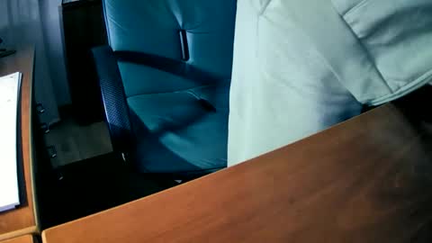 Peter online show from 10/16/25, 07:26