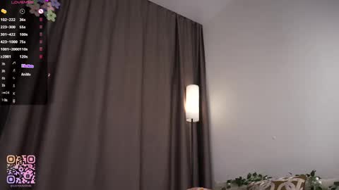 Diane online show from 04/27/26, 01:58