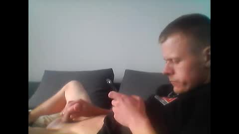 hubikush22 online show from 11/24/25, 02:39