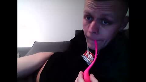 hubikush22 online show from 03/16/26, 06:01