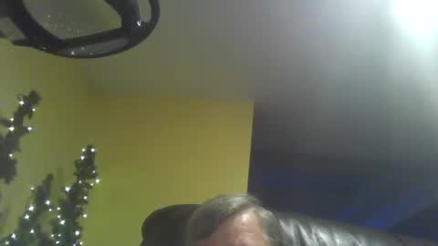 Snapshot of huckfinn1976 chatting on 01/13/25, 01:39 huckfinn1976 online show from 01/13/25, 01:39