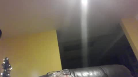 Snapshot of huckfinn1976 chatting on 01/15/25, 02:27 huckfinn1976 online show from 01/15/25, 02:27