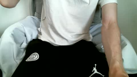 Keanu online show from 10/09/25, 12:58