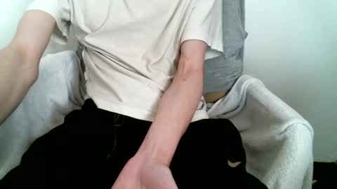 Keanu online show from 02/12/26, 01:50