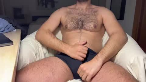 huge_moth online show from 03/09/25, 09:36