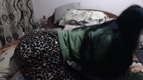 hugeassdevil online show from 11/24/25, 10:04