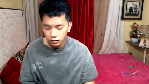 Snapshot of hugebadkier chatting on 10/23/25, 12:21 Josh Ker online show from 10/23/25, 12:21