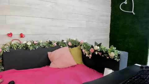 Erin online show from 02/21/25, 09:13