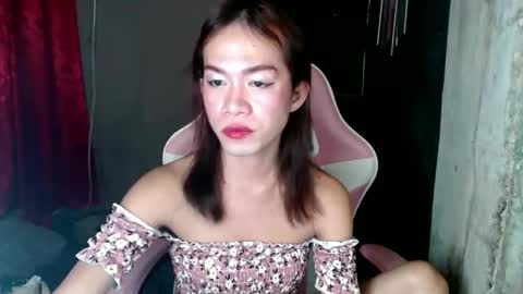 hugecockanna online show from 01/06/25, 04:55