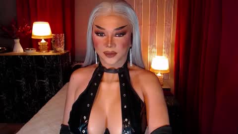 Christine online show from 09/28/25, 04:23