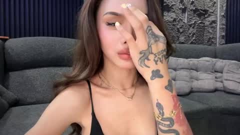 Tine Castillo online show from 04/12/26, 06:18