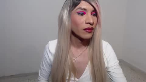 Danezka online show from 12/22/25, 05:15