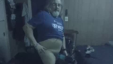 lonely huggy bear online show from 12/19/25, 12:45