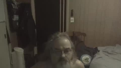 lonely huggy bear online show from 02/12/26, 11:16