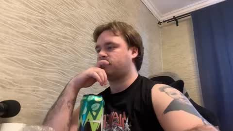 Hugo online show from 03/08/26, 02:32