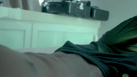 hugyhuge online show from 01/12/26, 07:02