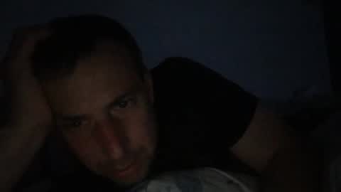 Snapshot of huhu7710 chatting on 04/10/26, 08:35 huhu7710 online show from 04/10/26, 08:35