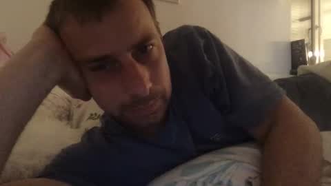 Snapshot of huhu7710 chatting on 04/14/26, 06:19 huhu7710 online show from 04/14/26, 06:19