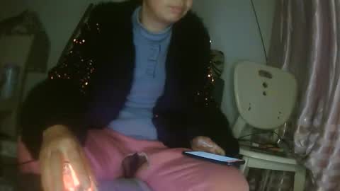 hujiajia520321431 online show from 01/18/26, 10:46