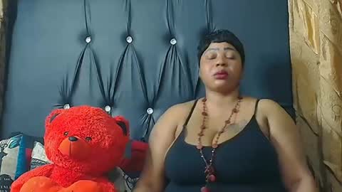 Snapshot of humongoustitss500929 chatting on 09/17/25, 04:08 humongoustitss500929 online show from 09/17/25, 04:08