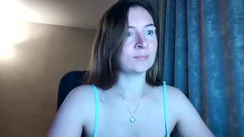 Snapshot of humpygrey chatting on 09/27/25, 04:23 HumpyGrey online show from 09/27/25, 04:23