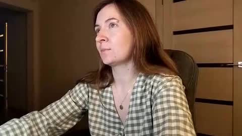 Snapshot of humpygrey chatting on 11/02/25, 05:59 HumpyGrey online show from 11/02/25, 05:59