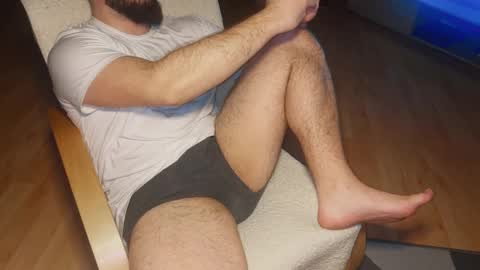 hundick696 online show from 11/17/25, 04:13