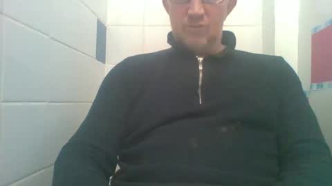 Snapshot of hung69foryou chatting on 01/26/25, 03:25 hung69foryou online show from 01/26/25, 03:25