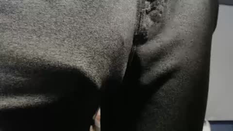 Snapshot of hung_hot_fit10 chatting on 10/15/25, 09:04 Big uncut cock dripping online show from 10/15/25, 09:04